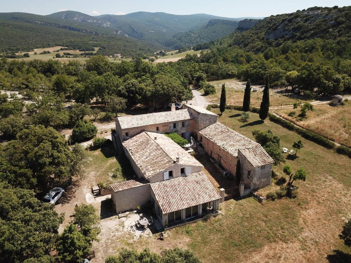 Chambres D'Hotes De La Verrerie Lioux Exteriér fotografie